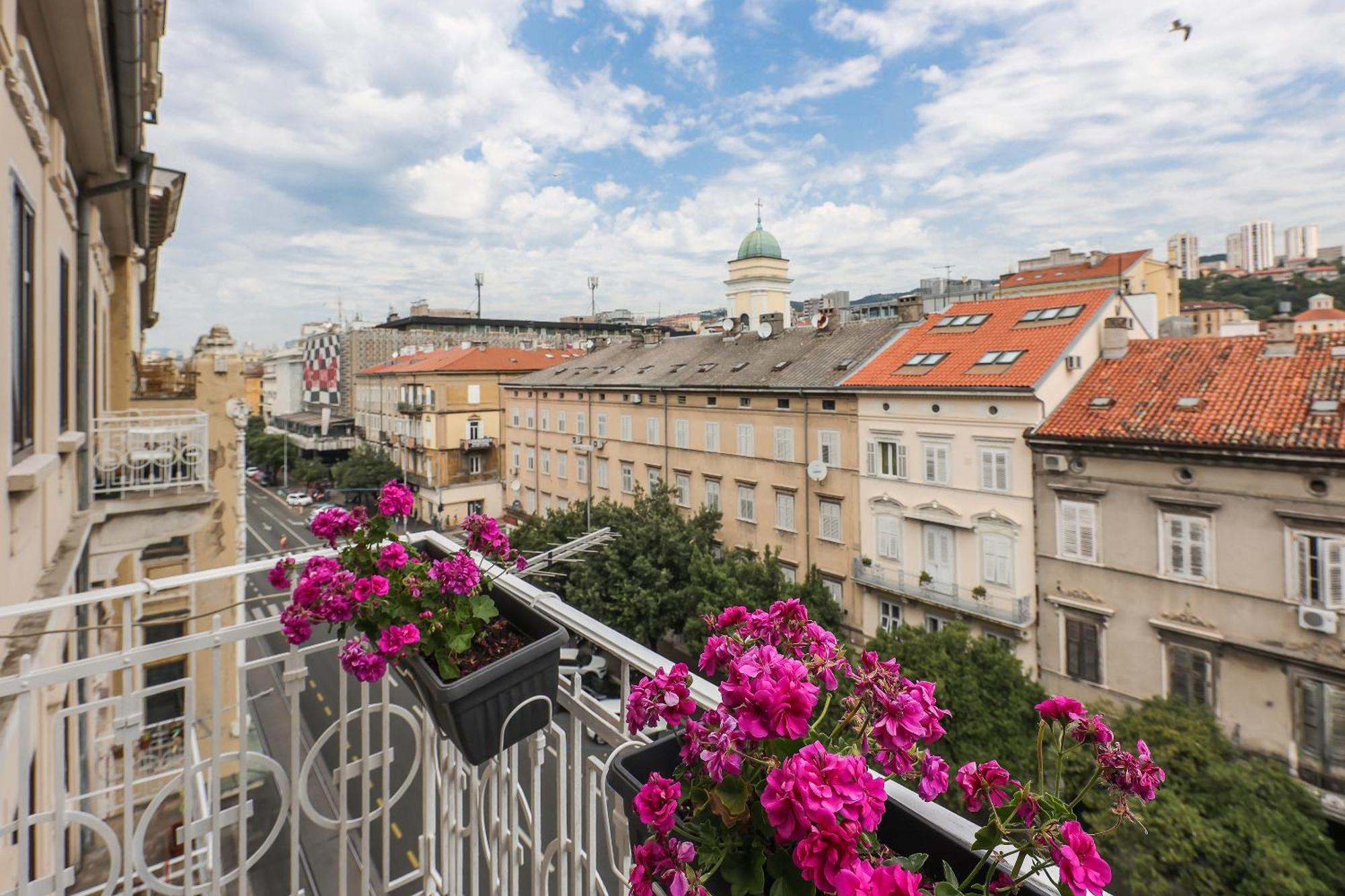 Market Inn - Zajc Rijeka Ngoại thất bức ảnh